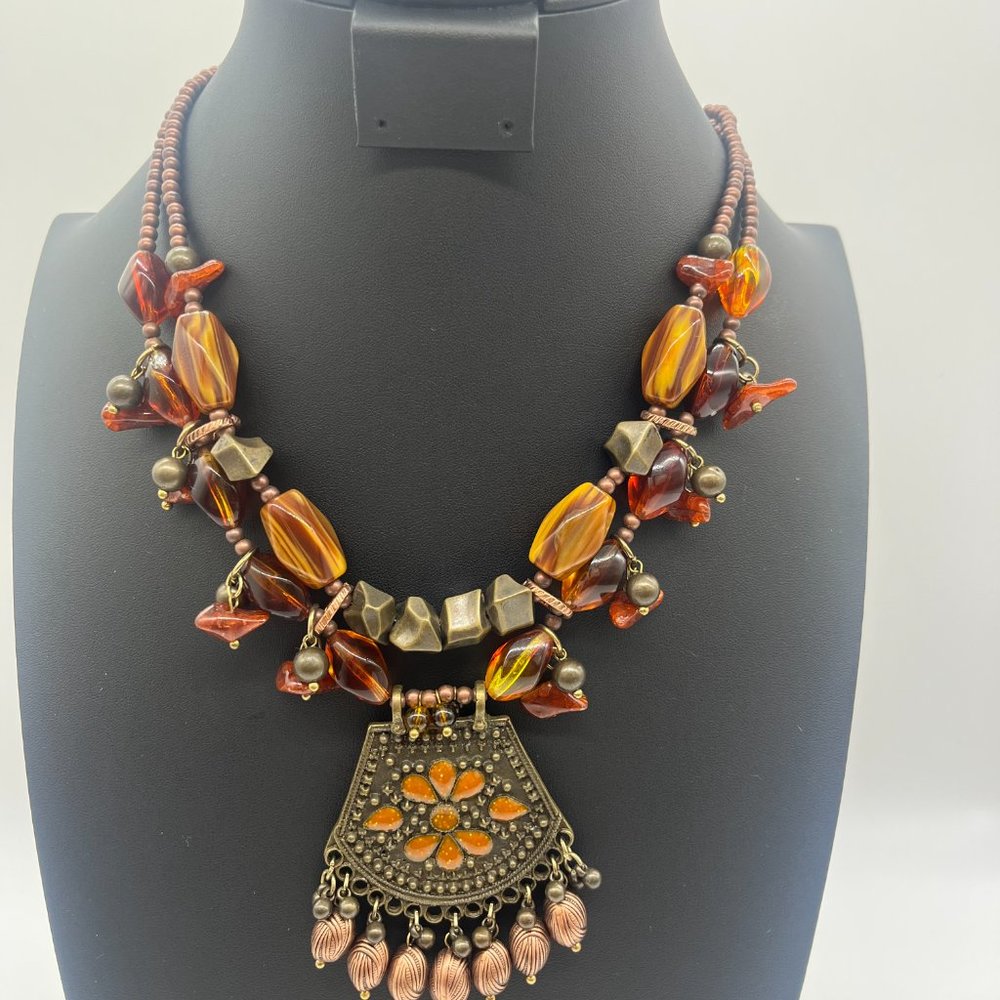 NWT Brown beaded statement necklace w/stone pendant